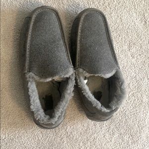 Ugg Ascot Matte Slippers- Leather